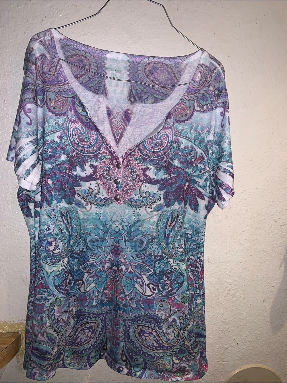 Women’s Turquoise & Purple Paisley V-Neck Top